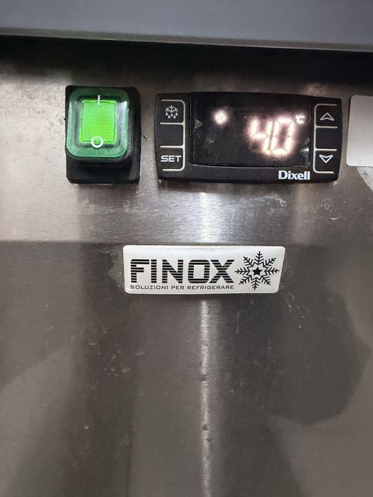 Хладилна маса finox 3 врати