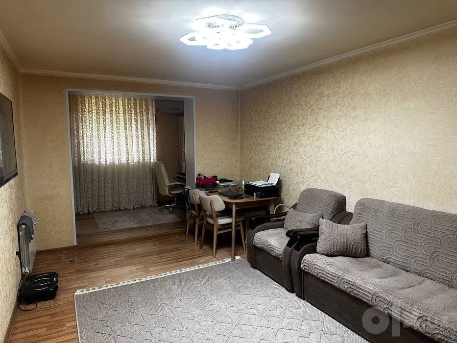 Продается 3/2/5 ул Шота Руставели ор-р 60я поликлиника Пед институт