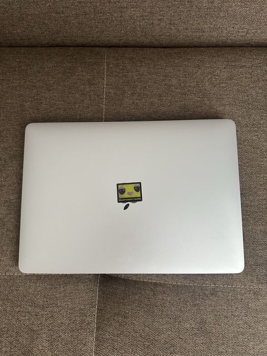 Macbook air m1 8/256