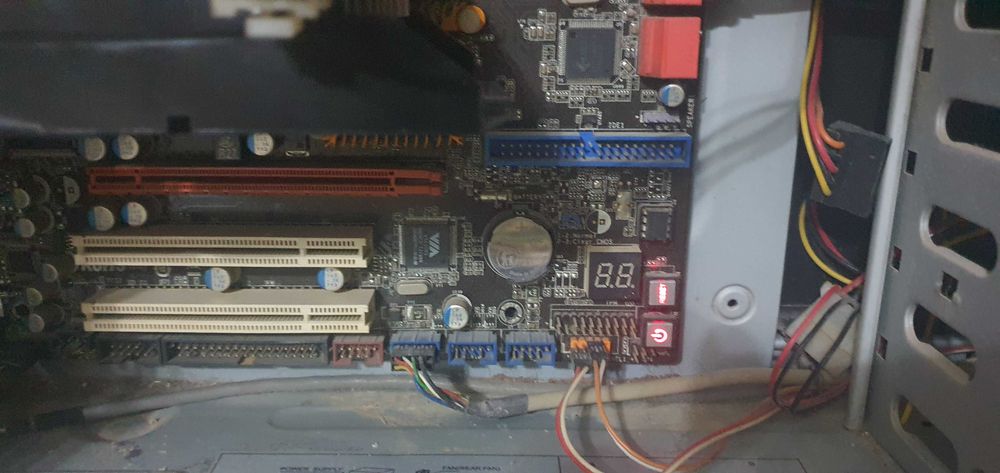 Системный блок (кейс)