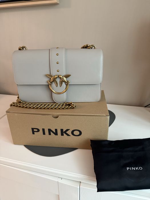 Нова дамска чанта Pinko