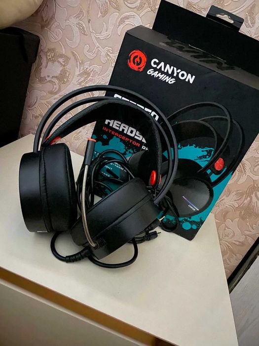 Продавам геймърски слушалки