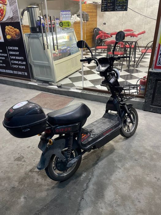 Skuter moviy 2 oy bulle