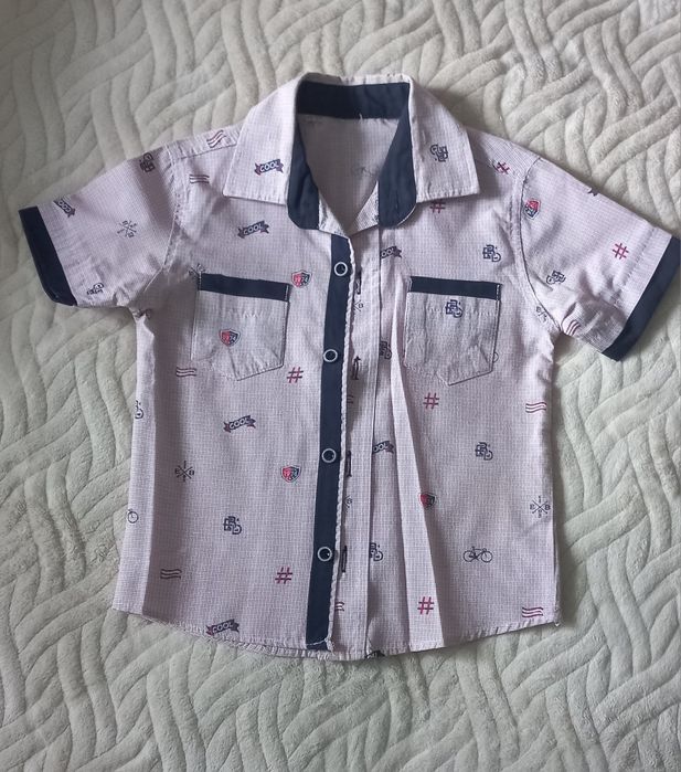 Продам рубашки на мальчика, 2-5 лет.