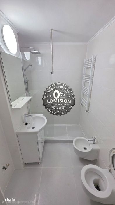 Apartament cu 3 camere, etaj 3, renovat total, VASLUI zona CENTRU-AURO