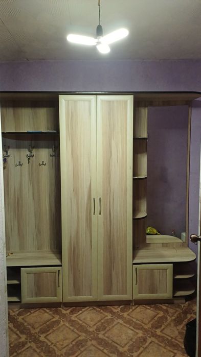 Продам прихожуюю