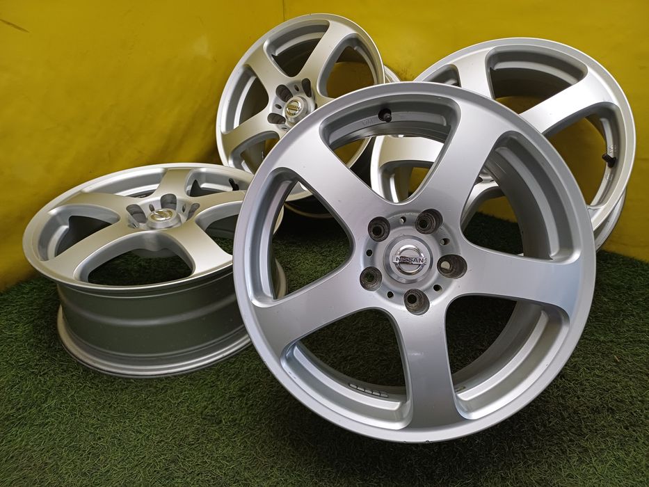 Диски R17 5x114.3 на Nissan и другие.