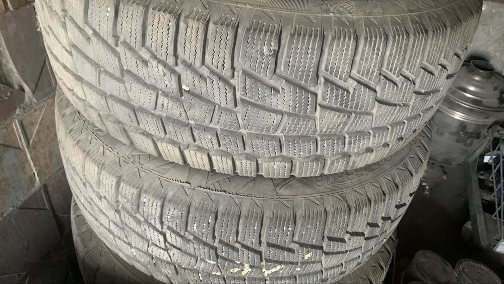 Продам шины 205 /55/