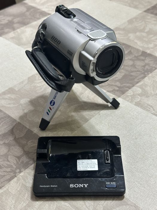 Продается видеокамера Sony