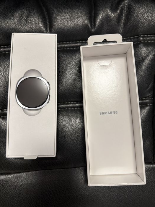 Samsung galaxy watch 8 44mm nou la cutie