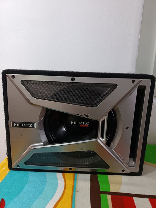Pachet subwoofer auto Hertz EBX 300.5 + Amplificator auto Hertz HCP 1D + Kit cabluri