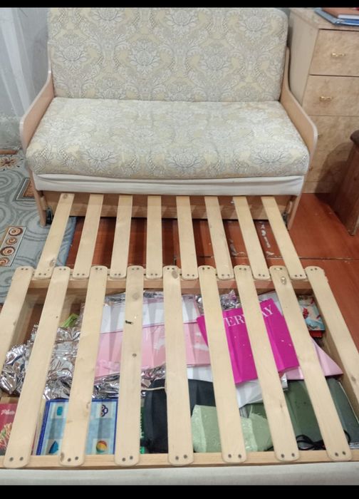 Продам небольшой диван