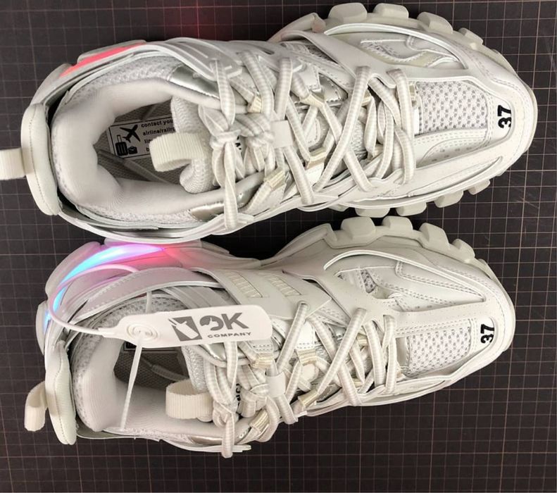 Balenciaga track led alb
