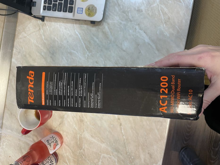 Router wireless Tenda AC1200, model Ac10, 4 antene