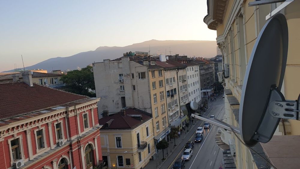 Дава се под наем Двустаен апартамент в София, Левски Г - 95 кв.м за 1020 € - Снимка #11