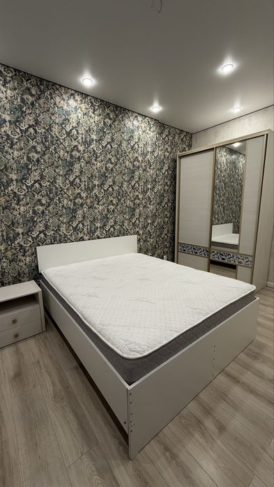 Спальная кровать