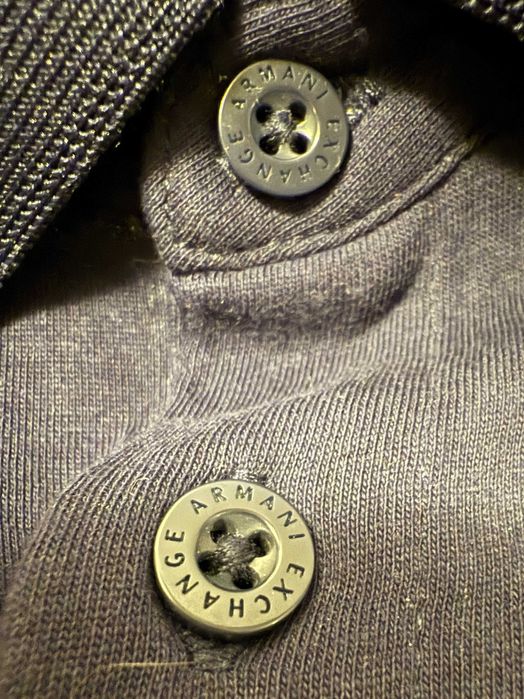 Vând tricou Armani Exchange, NOU și ORIGINAL, adus din SUA, mărimea M