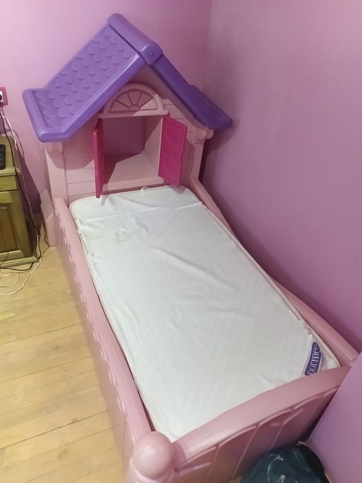 Детско легло на Little tikes