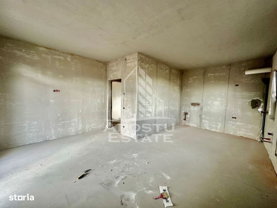 Apartament cu 3 camere, 2 bai, etaj 1, zona Lidl din Giroc
