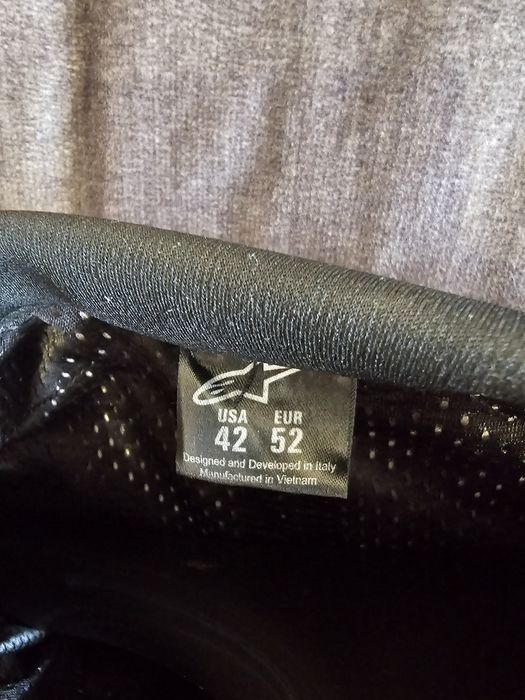 Alpinestars 52 на две части