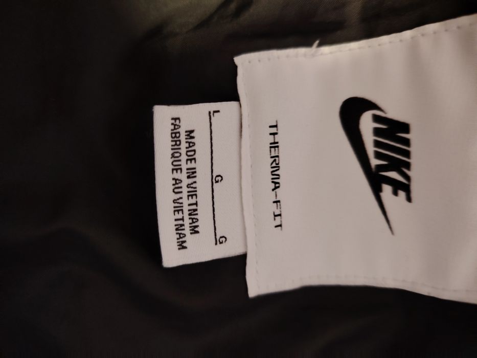 Зимно  Яке  NIKE