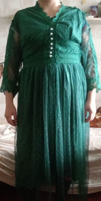 Продам платье 48