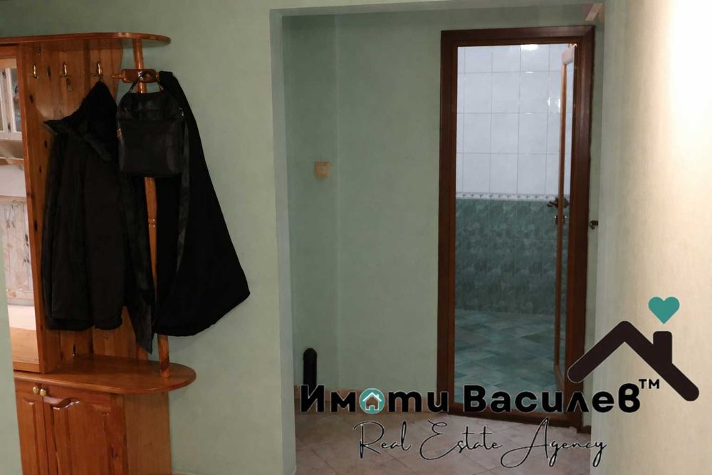 Продава се Тристаен апартамент в София, Център - 76 кв.м за 1467 €/кв.м - Снимка #8