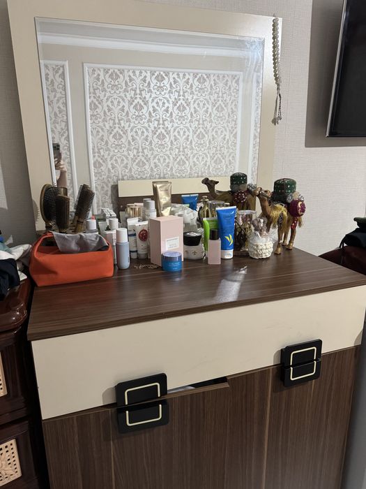 Спальный гарнитур