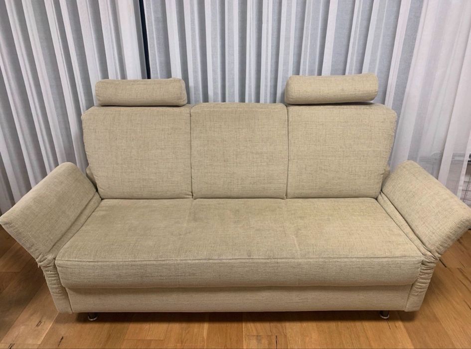 Canapea 3 locuri + fotoliu recliner rotativ,material textil crem
