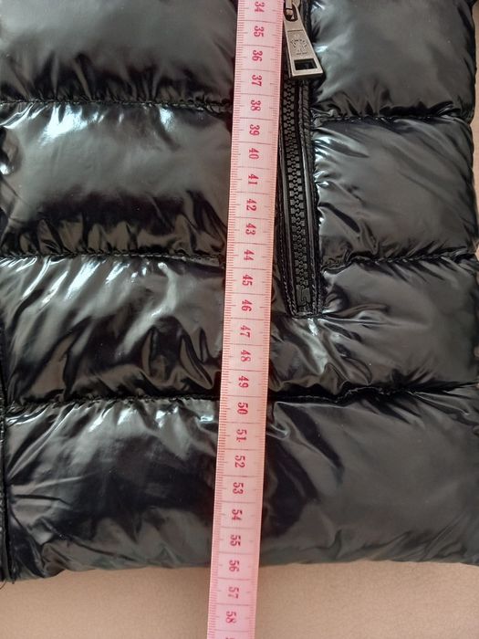 Geacă impermeabila cu glugă