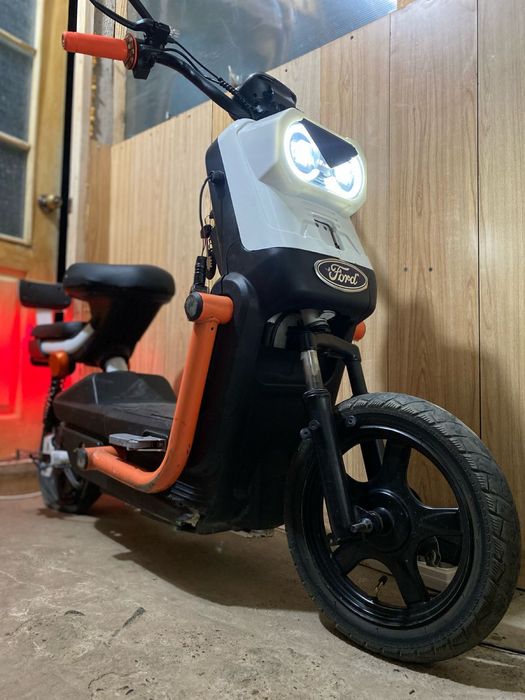 Продам Скутер танк