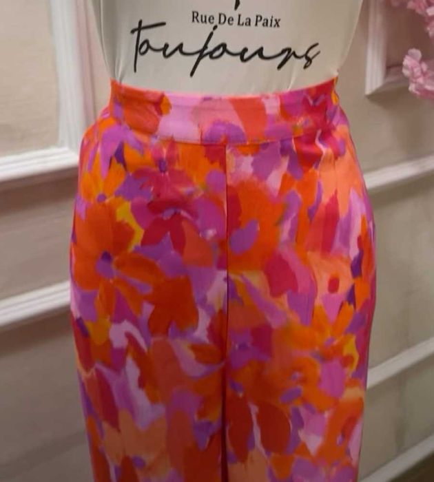 Pantaloni de vara, vascoza, S, nou, inflorati, C&A