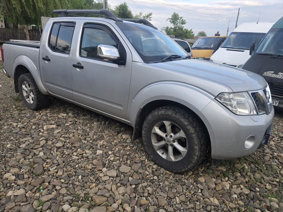 NISSAN Navara