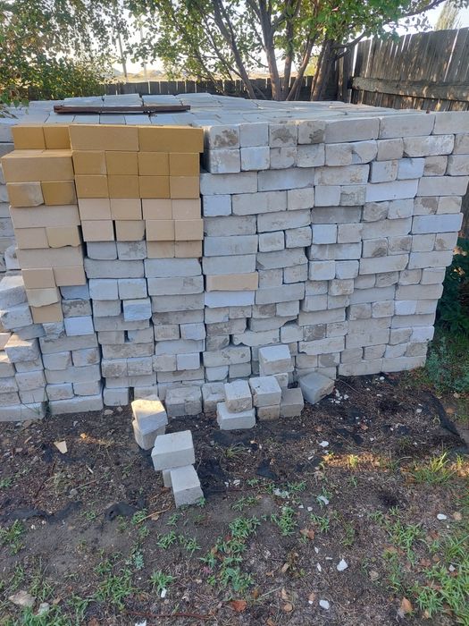 Продам Кирпич Б/У