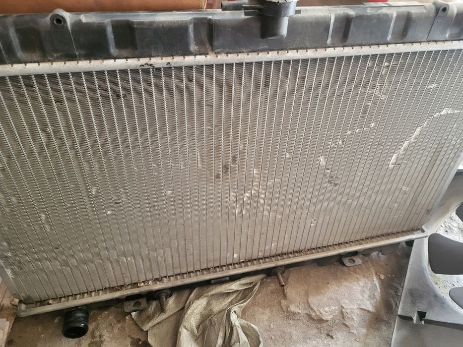 Радиатор  ниссан примера п11