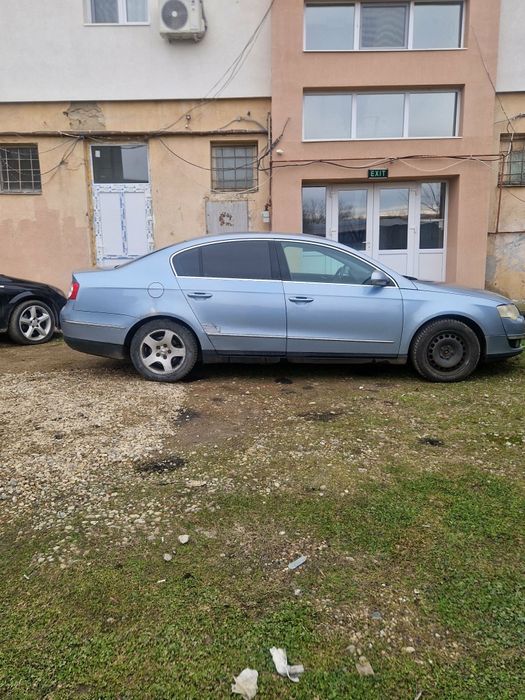 De vanzare Vw passat 2.0 tdi  2006    pret 1500 euro