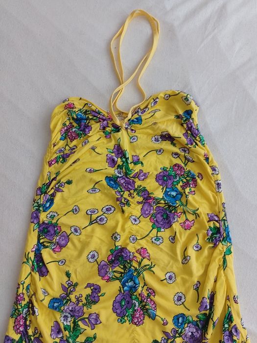 Лятна жълта рокля размер S