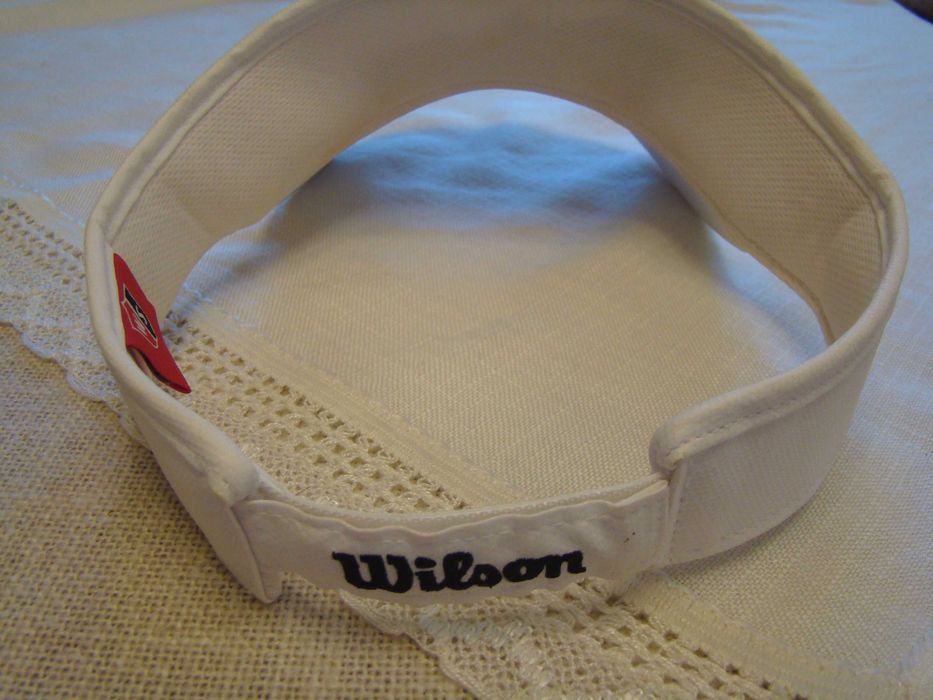 Нова фирмена козирка " Wilson "