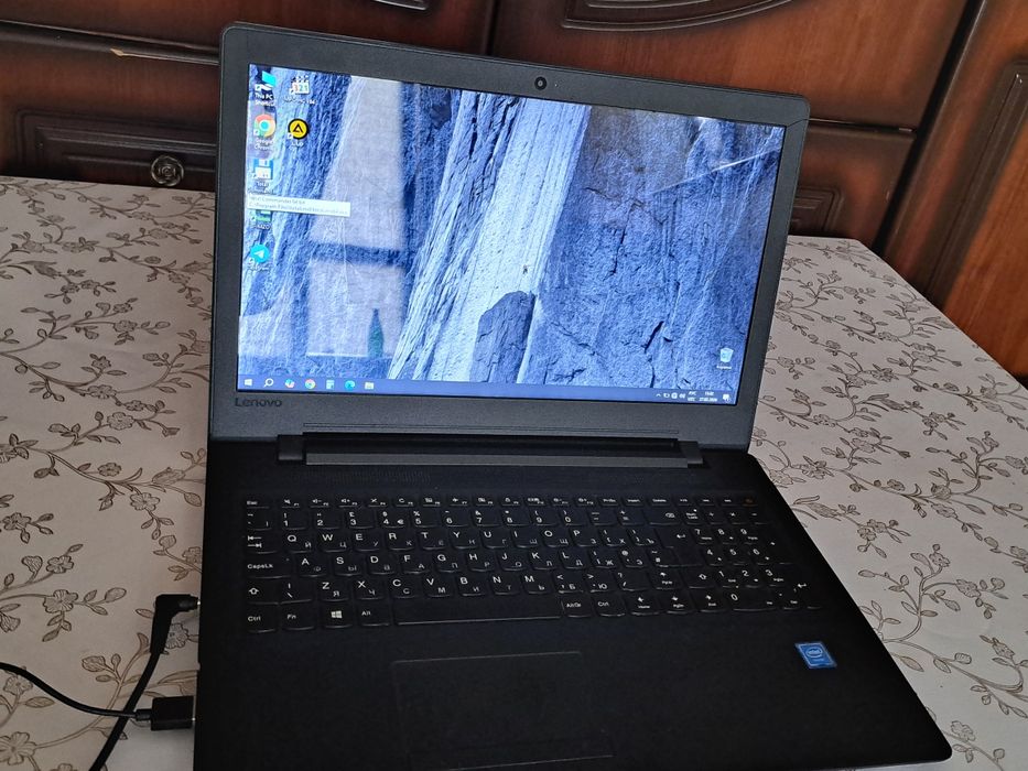 Lenova Idea pad сотилади