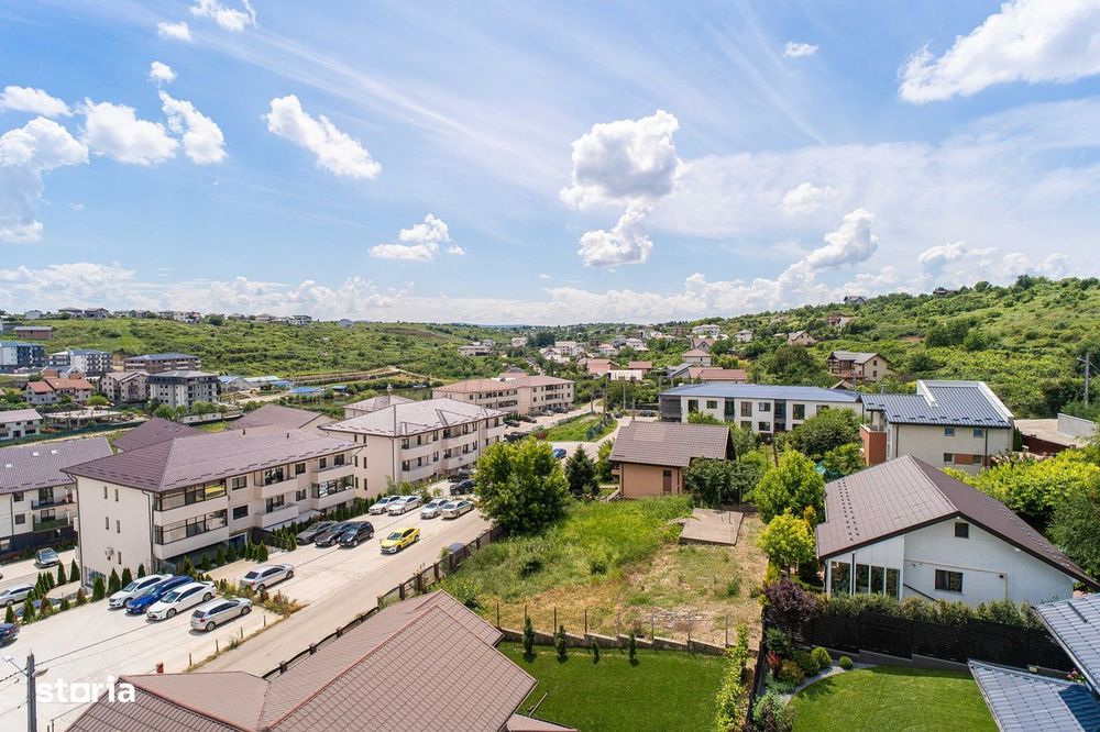Penthouse 3 camere, 137 mp, terasă, parcare intabulată 9000 euro.