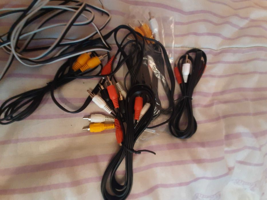 Продавам кабели HDMI , SCART  S-VIDEO  и др.  Кабели