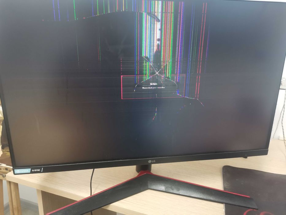 Монитор 27" LG 28GN800 (за части) 144HZ