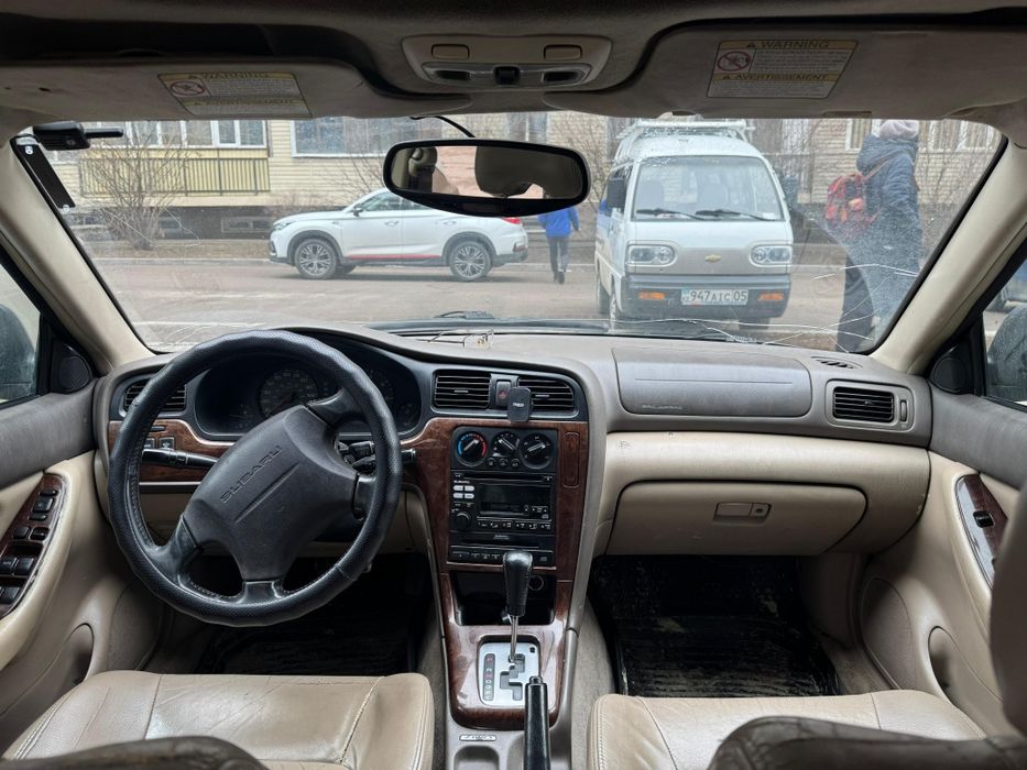 Субару легаси 2001