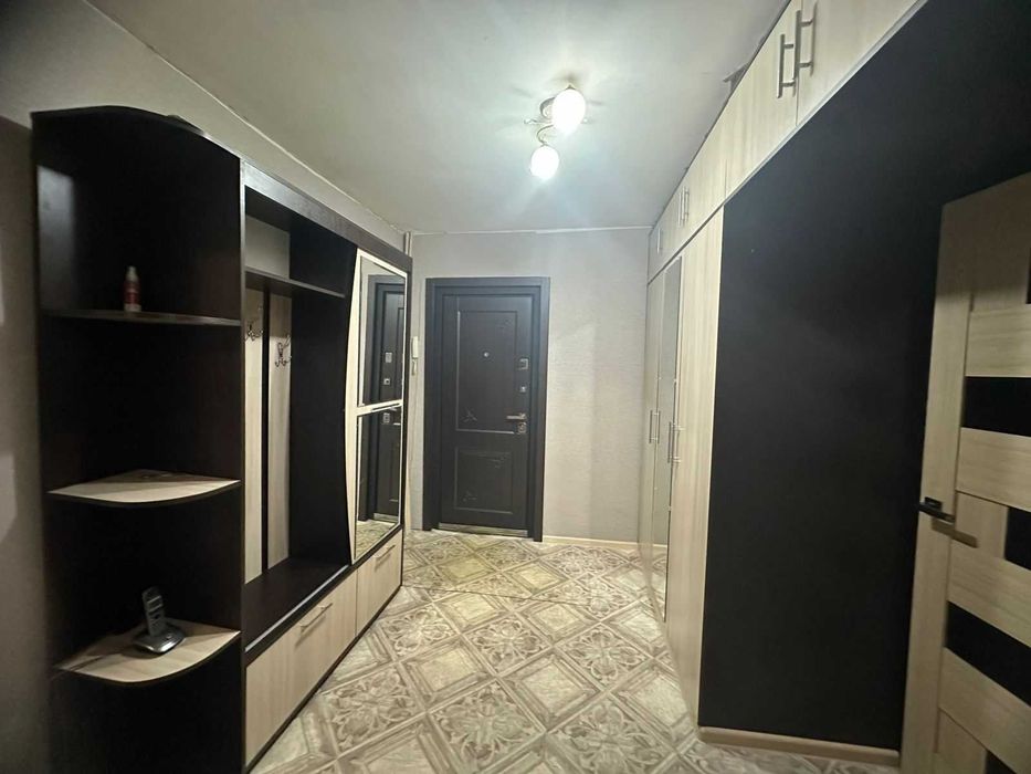 2 комнатная 20 мкр