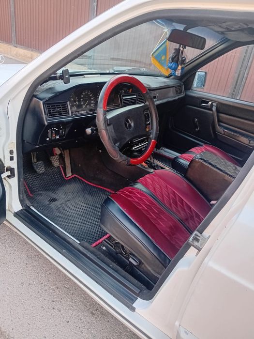 Мерседес 190 обем 2