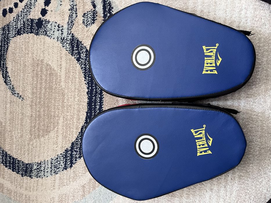 Набор бокс перчатки лапы и шлем