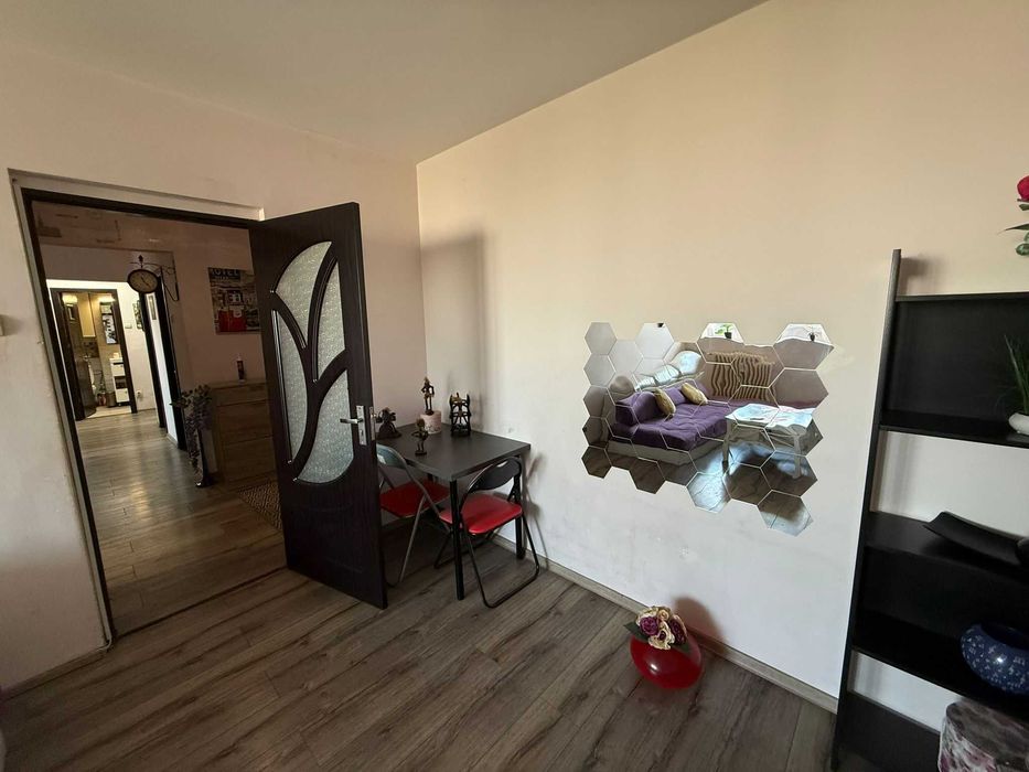 Apartament 3 camere decomandat | Drumul Taberei – Râul Doamnei | 500 €