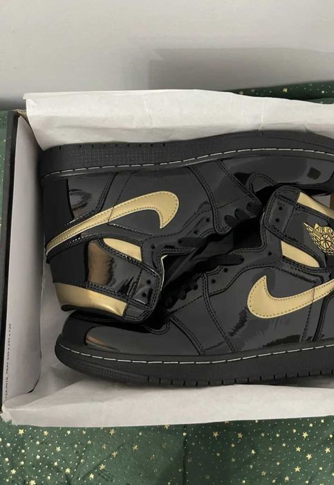 Adidași Jordan 1 High