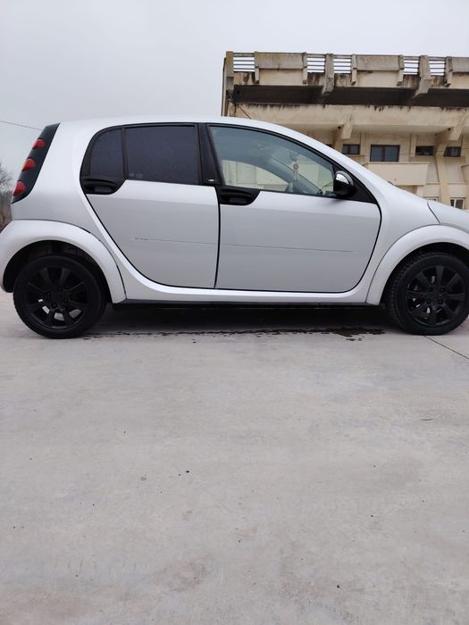 Vând smart fourfor