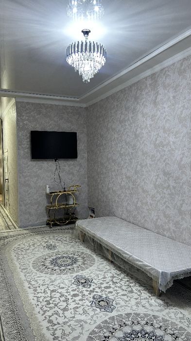 Уй сотилади барча жихозлари бн